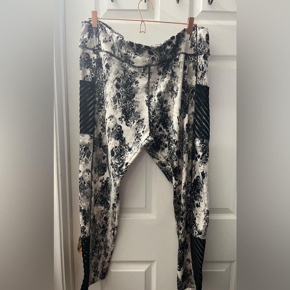 Gray Floral Leggings
for Women size 3X